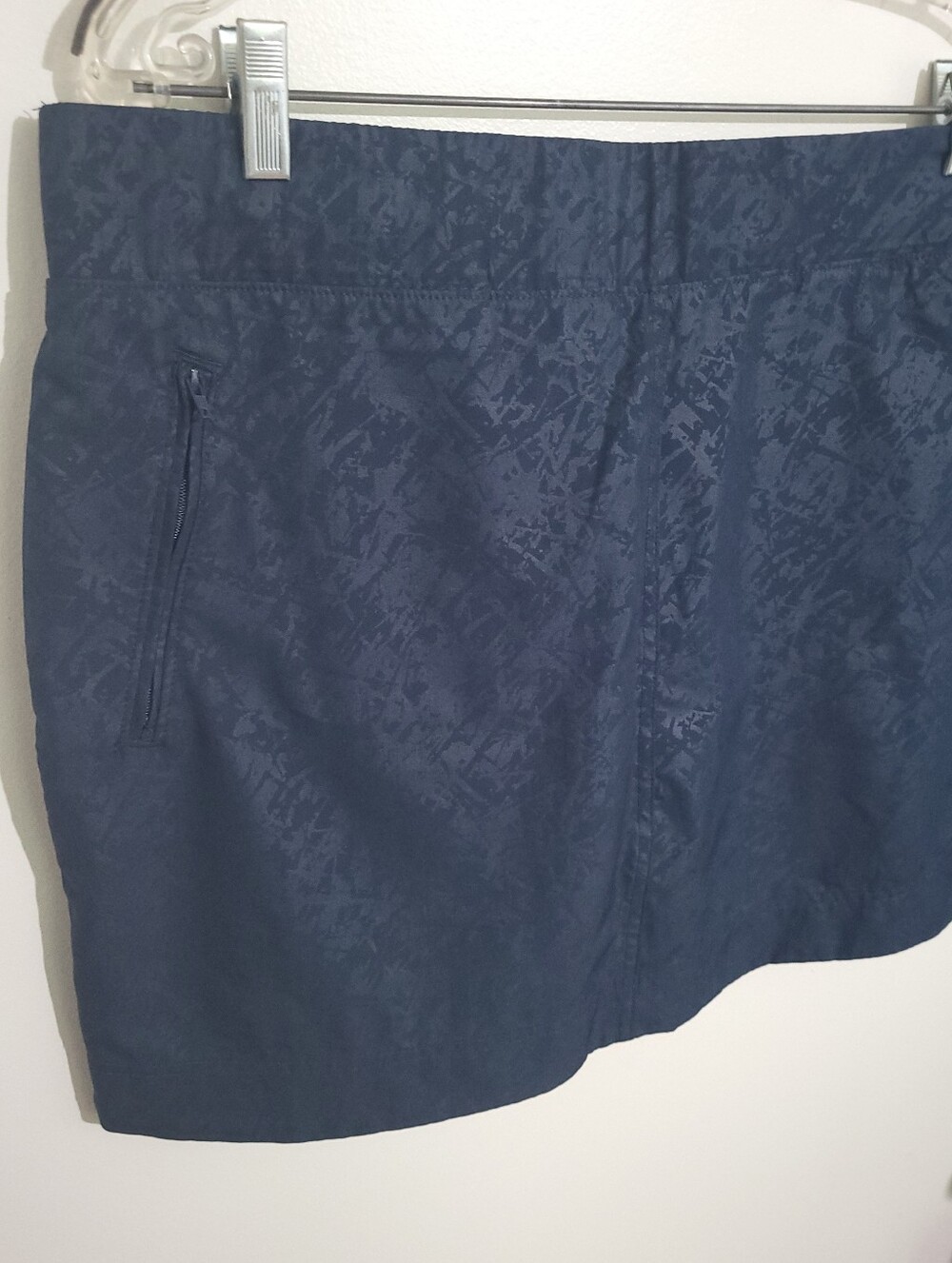 Orvis Shattered Glass Embossed Pull On Travel Skort Navy Blue Size XL